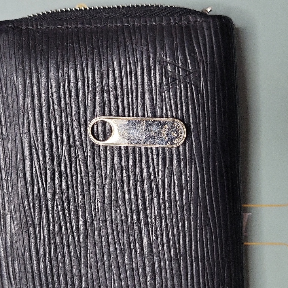 💯 Authentic Louis Vuitton small zippy wallet - Picture 6 of 6